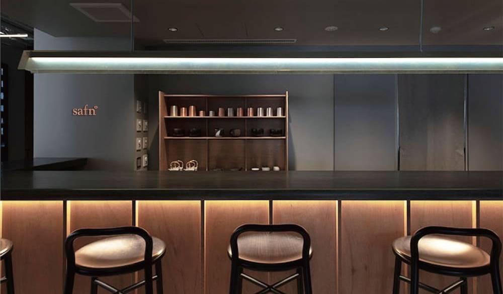 朝食はおしゃれな
カフェでカジュアルに / 3