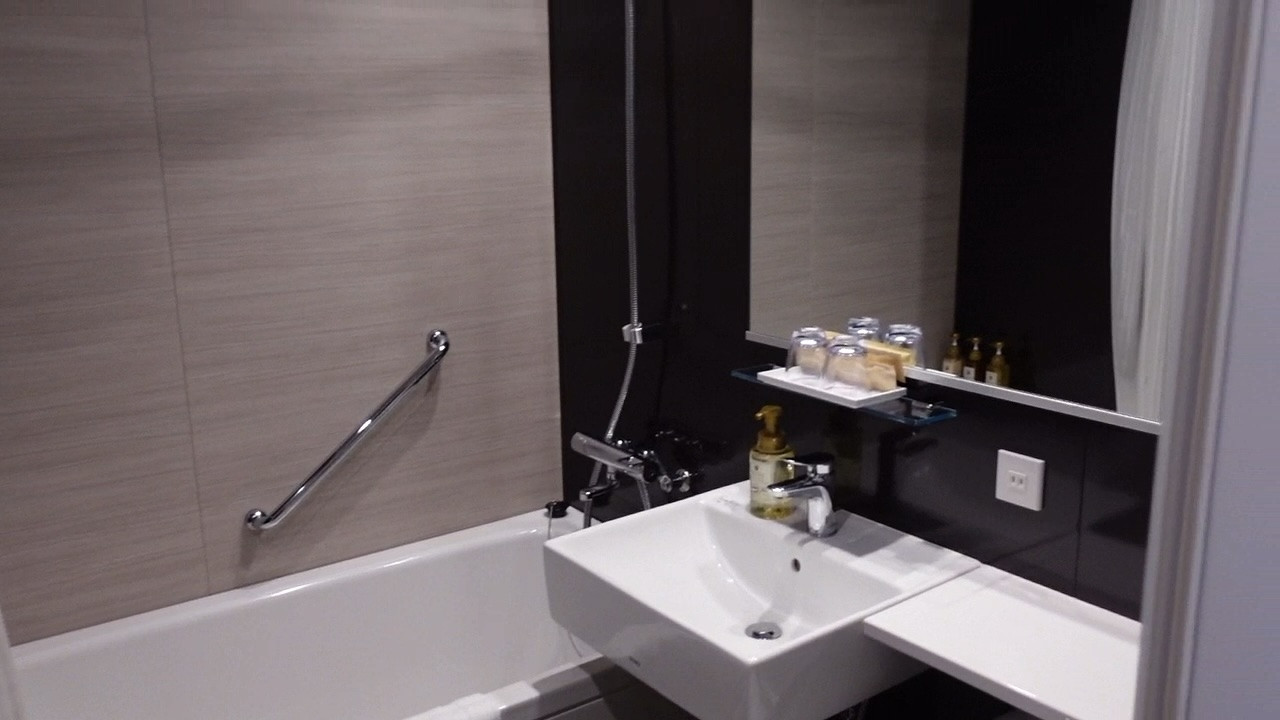 全室バス・トイレ付き。モダンで使いやすいです。