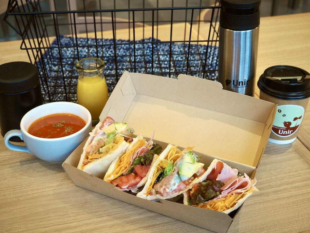 朝食／ピタパンサンドのモーニングセット(※デリバリー)