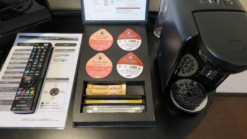 ネスプレッソ コーヒーマシン / 2