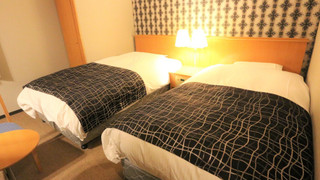 ツインルームシングルサイズベッド 2 台禁煙