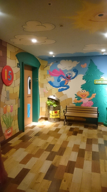 セサミストリート好きにおすすめ。お土産の買い物もホテル内で！4772052