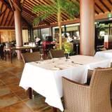 海がみえるカフェで
のんびりランチ / 1