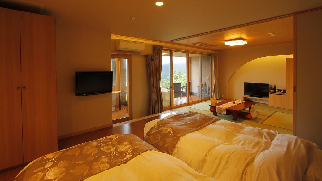 箱根の大パノラマと
一体になれるお部屋 / 3