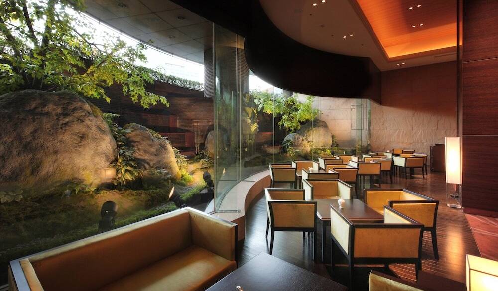 シャルール 内観(2) / 2