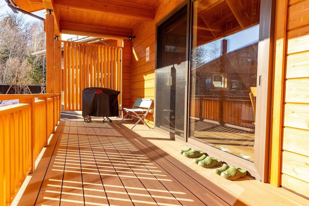 ログハウスのテラス一例