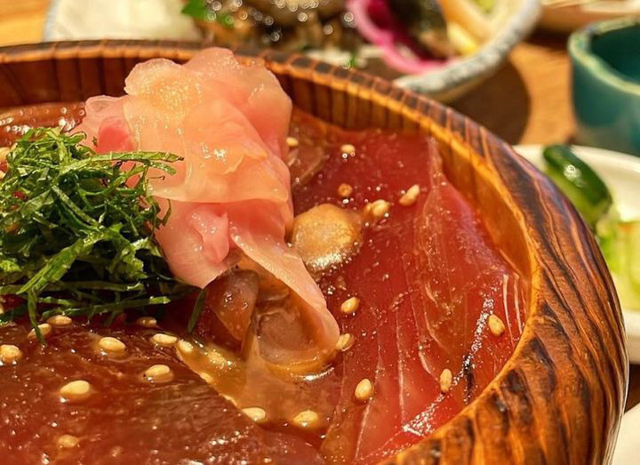 あわびのお造り定食についてくるてこねずし。魚のちらし寿司のような伊勢の郷土料理 / 7
