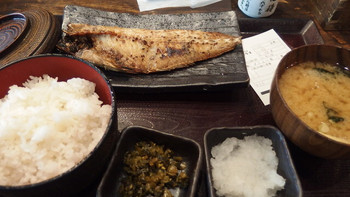 「しんぱち食堂 新宿店」料理 1080312 (2016/07/03)トロあじ定食