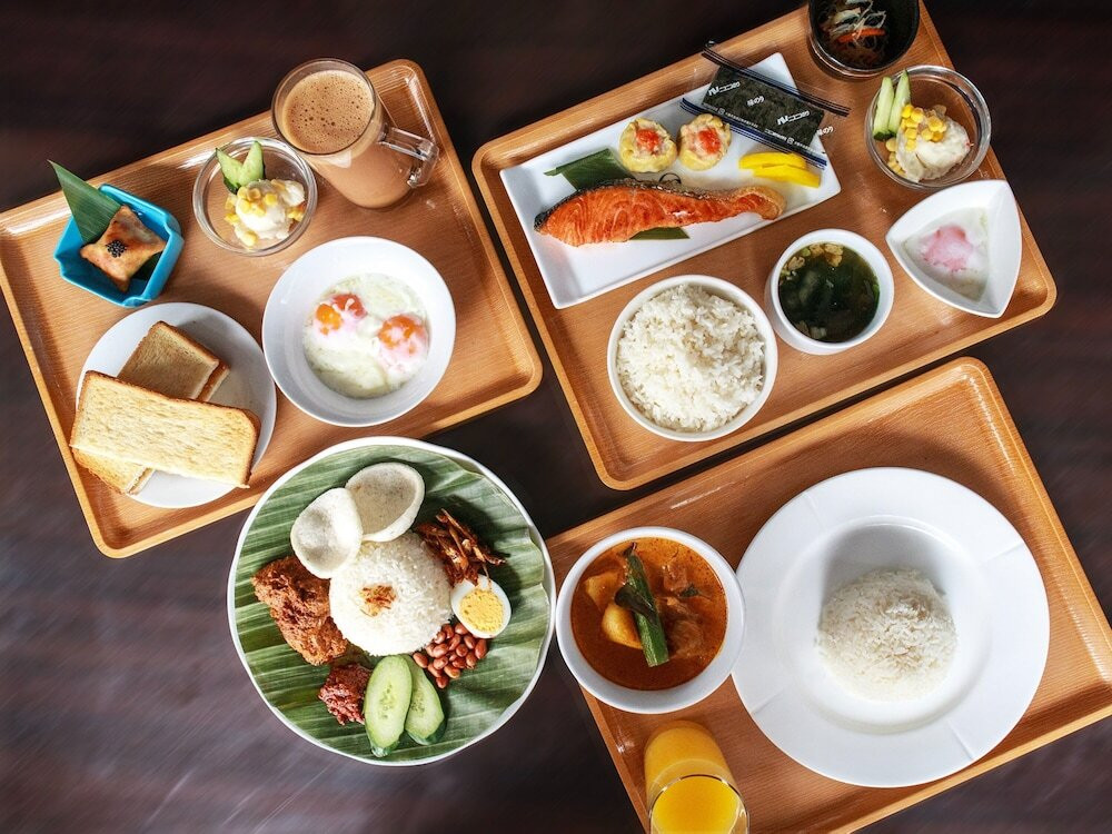 朝食