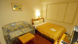 [喫煙可] ソファー付きダブルルーム