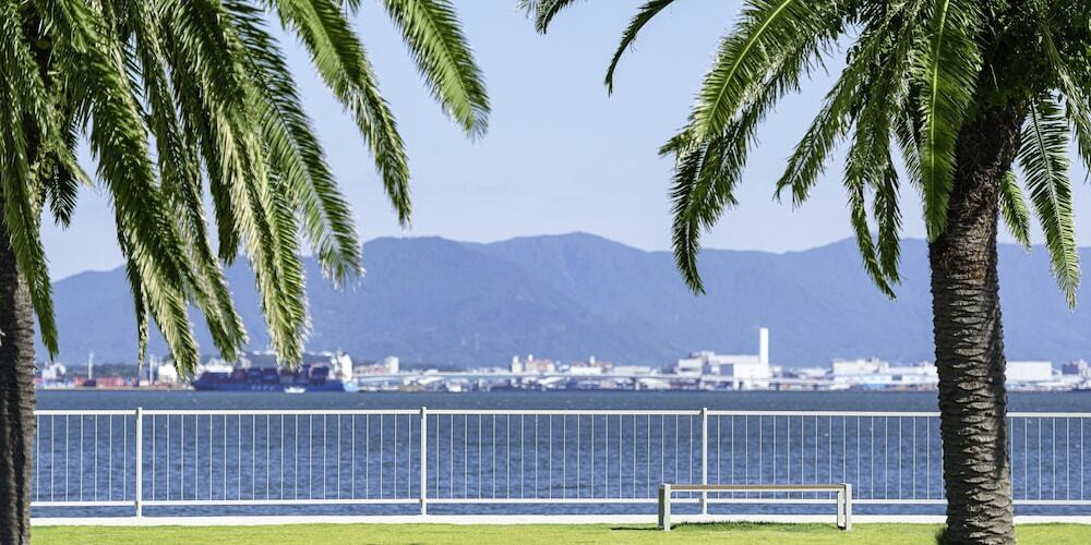 二人きり、ホテルで絶景を眺められる贅沢3847542