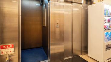 エレベーター / 2