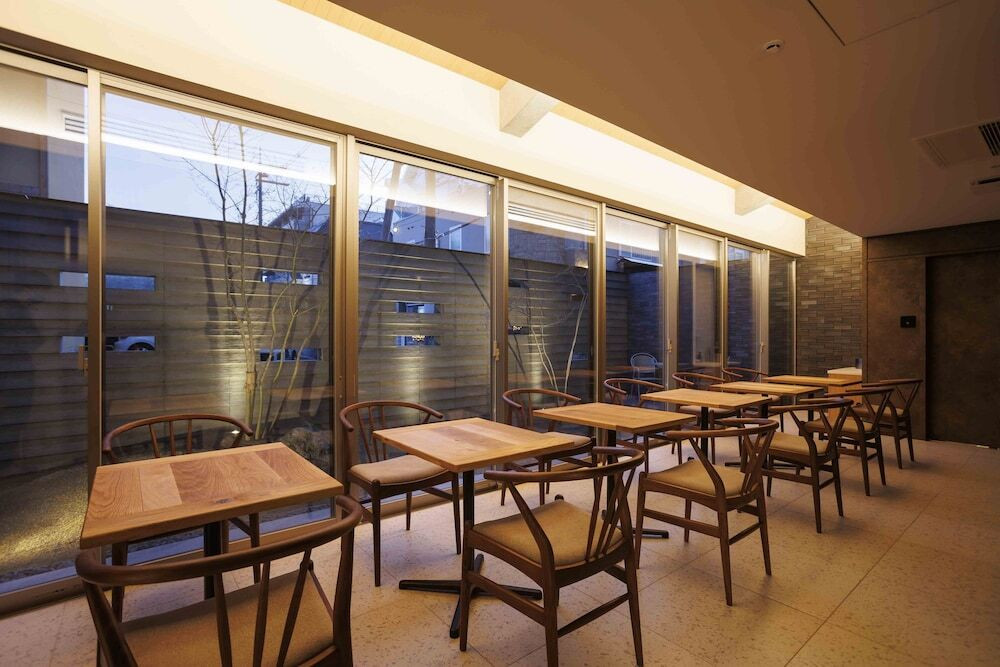 ロビーラウンジ