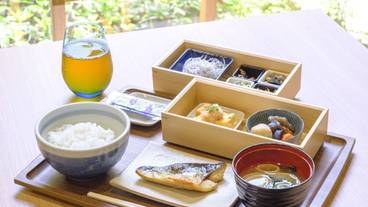 和朝食 / 2