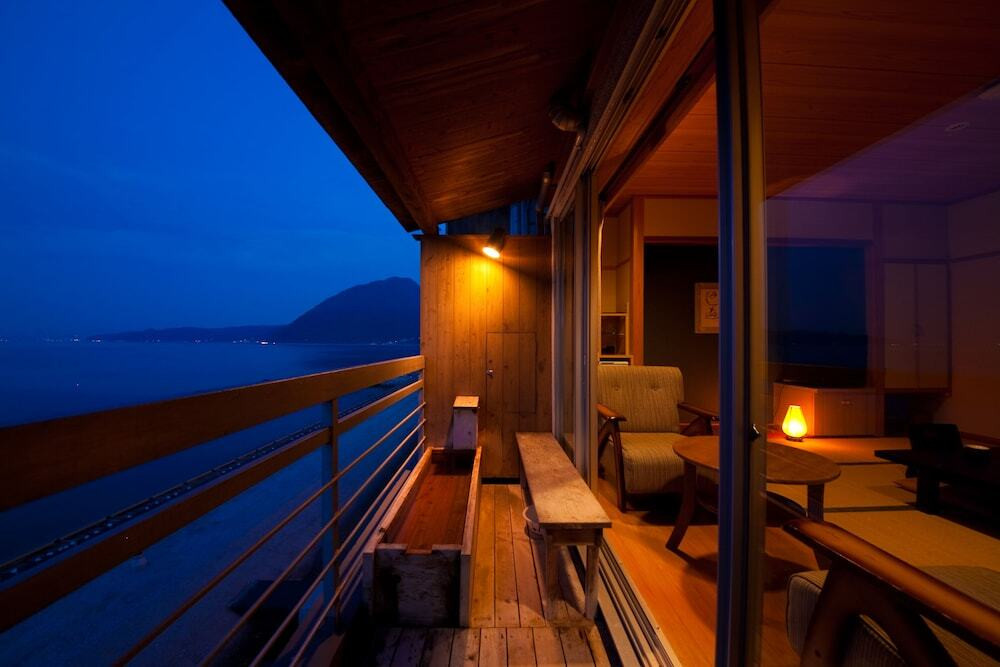 最上階には足湯付きの客室も4253960