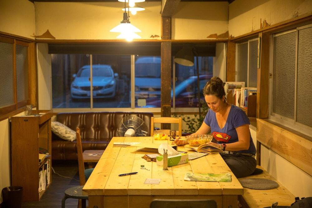 ロビーラウンジ