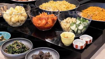 朝食ビュッフェ / 24