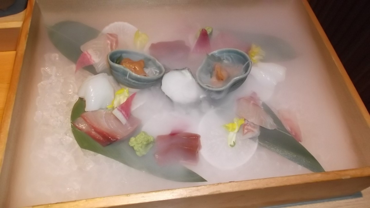 夕食②ドライアイスお造り