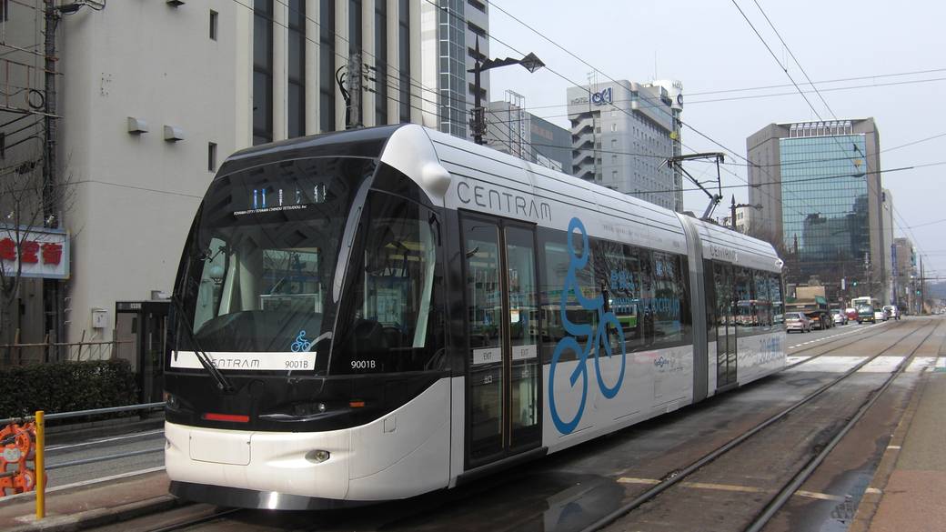 路面電車　宿は国際会議場前すぐ / 4