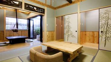 Room / 4