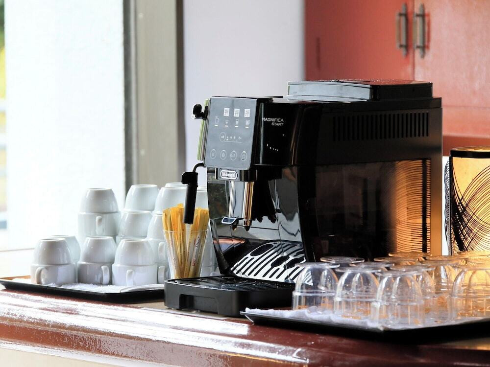 ロビーラウンジ