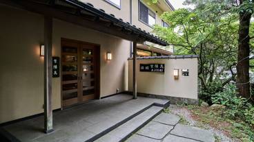 施設の入り口 / 14