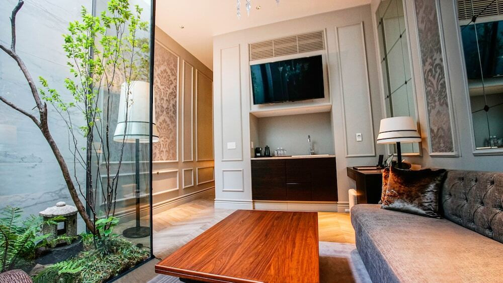 白亜の世界が広がる！海外リゾート気分に浸れるラグジュアリーホテル4283787