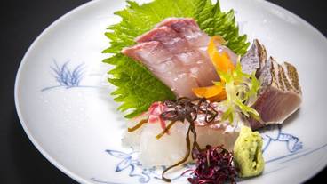 食事・飲み物 / 3