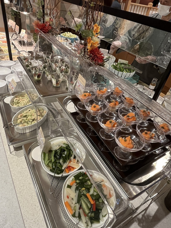 朝食