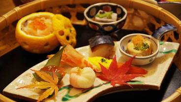 食事・飲み物 / 3