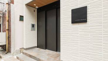 施設の入り口 / 3