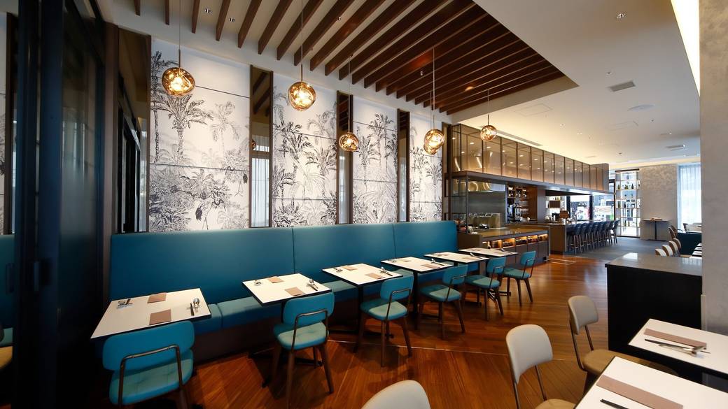 営業時間は7:00～10:00 / 4