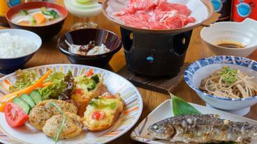 食事・飲み物 / 4