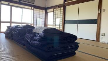 客室 / 26