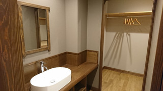 和洋室15畳 共用バスルーム (禁煙)