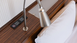 ダブルルーム クイーンベッド 1 台 禁煙