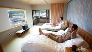 電動ベッド付ツインルーム リバービュー 禁煙