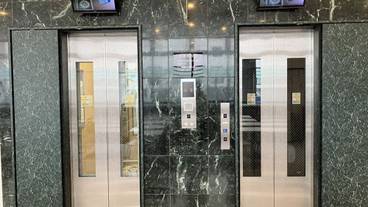 エレベーター / 1