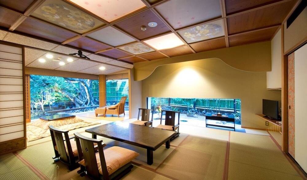 本館客室一例① / 4