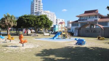 子供用の遊び場 - 屋外 / 6