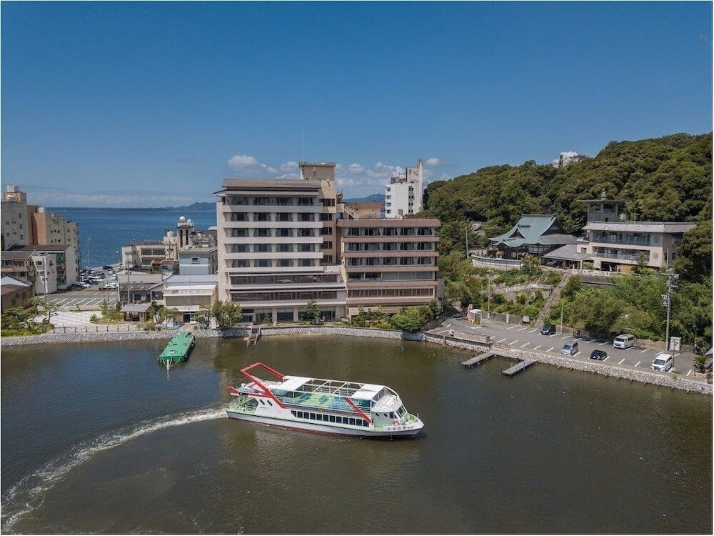 お料理に自信あり!落ち着いた雰囲気の老舗温泉旅館3947255