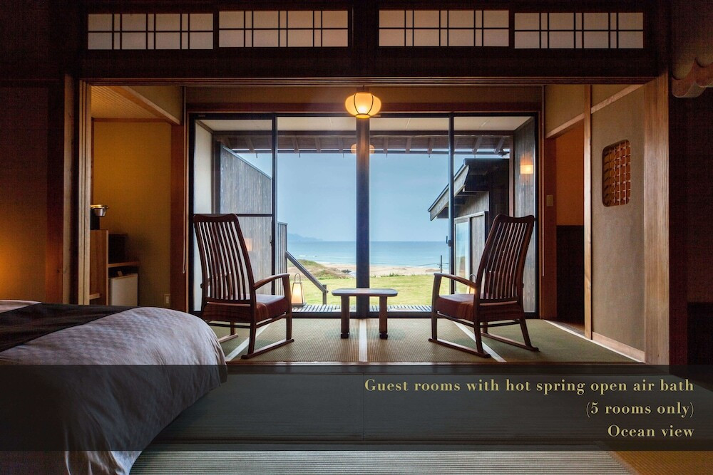 松葉蟹を食べて口福。インフィニティ風呂で疲れをリセット3379732