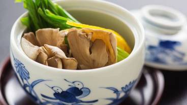 食事・飲み物 / 4