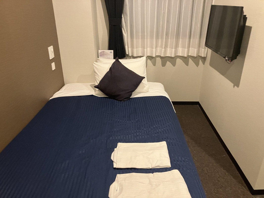 部屋はコンパクトです