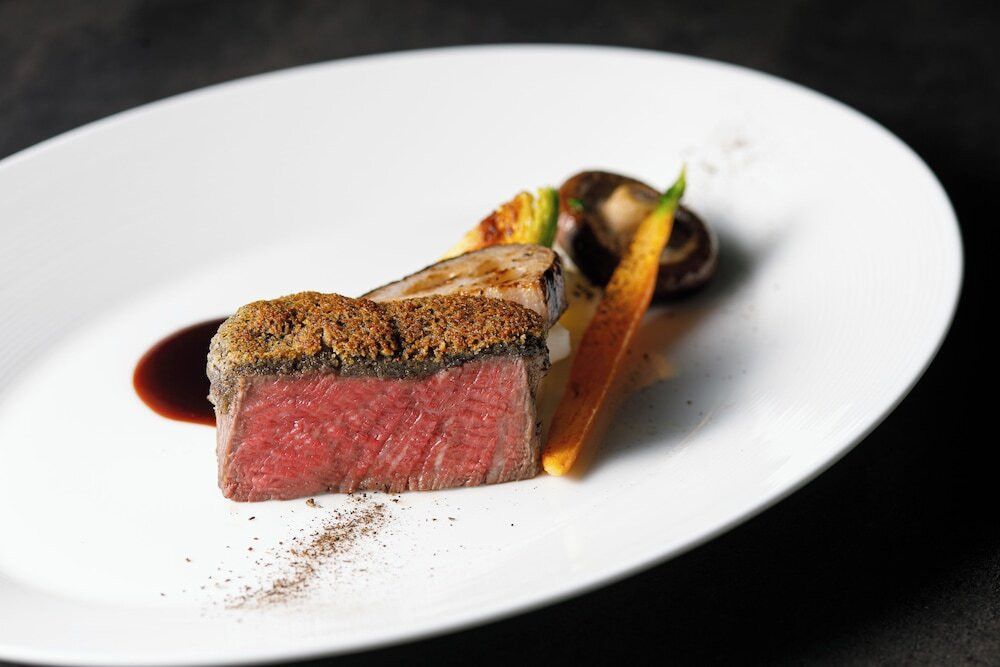 レストラン「LE UN」夕食肉料理