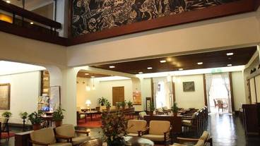 ロビーラウンジ / 11