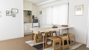 客室内のダイニングエリア / 5