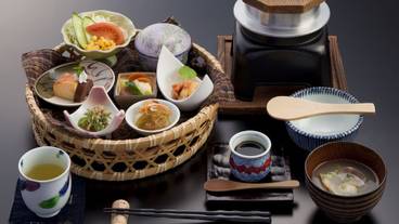 食事・飲み物 / 6