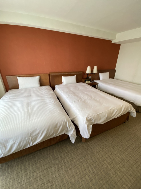 お部屋広いです