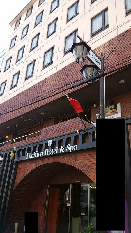 駅前通りから１本入ったところにありました。